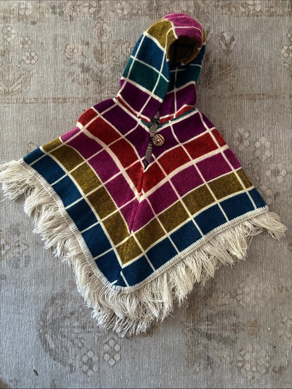 Brand new Kids Multicolor Hooded Fringe Poncho - Cozy Grid Pattern
